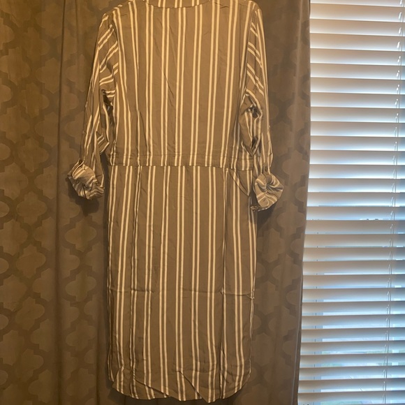 Striped Dress - Picture 4 of 6